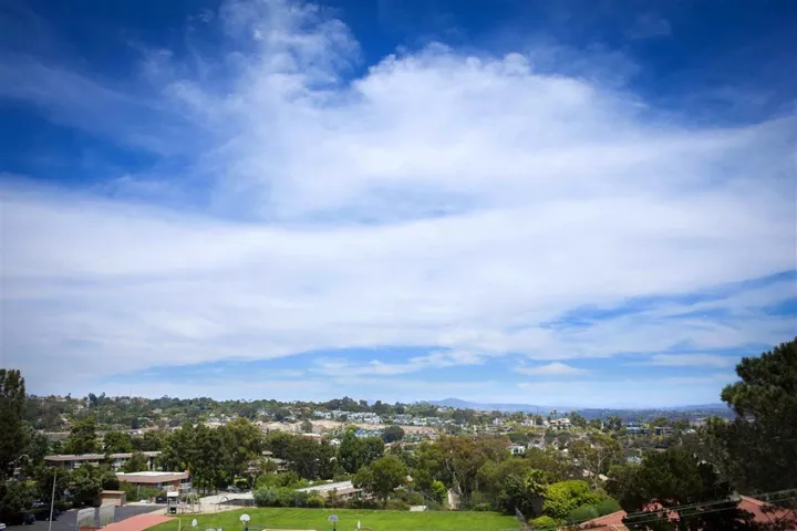 652 E Solana, Solana Beach, California 92075
