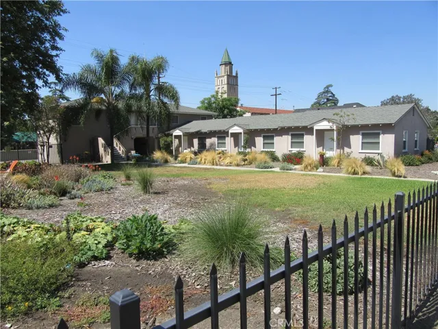 424 E Foothill Boulevard, Monrovia, California 91016