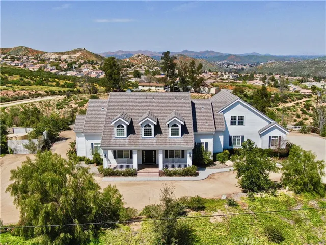 32285 Navajo Springs Road, Wildomar, California 92595