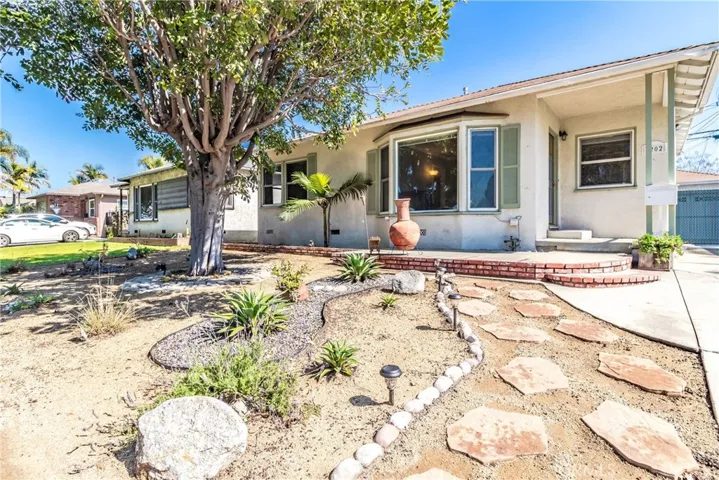 5202 Bellflower Boulevard, Lakewood, California 90713