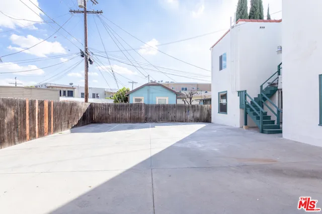 1222 N Hoover Street 1/2, Los Angeles, California 90029