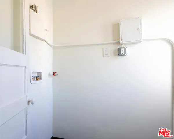 1222 N Hoover Street 1/2, Los Angeles, California 90029