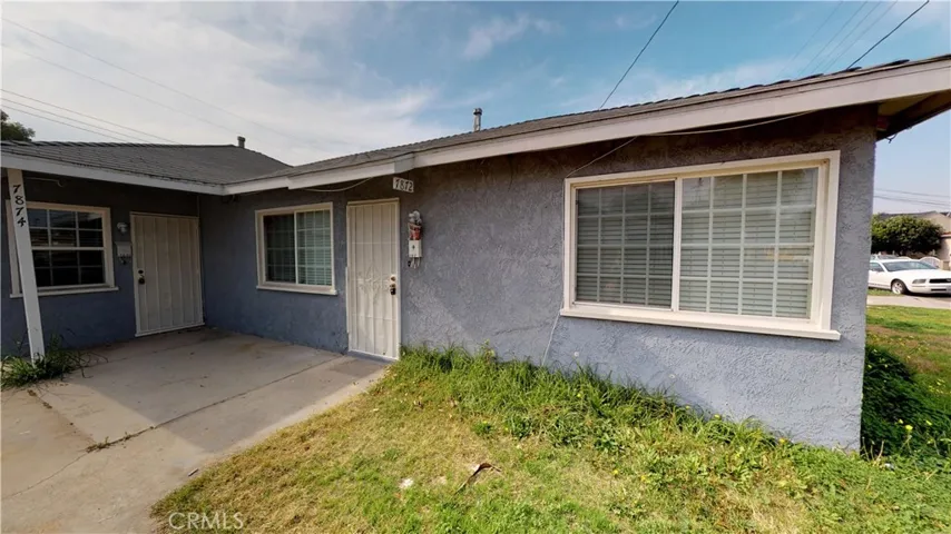 7872 Front of House