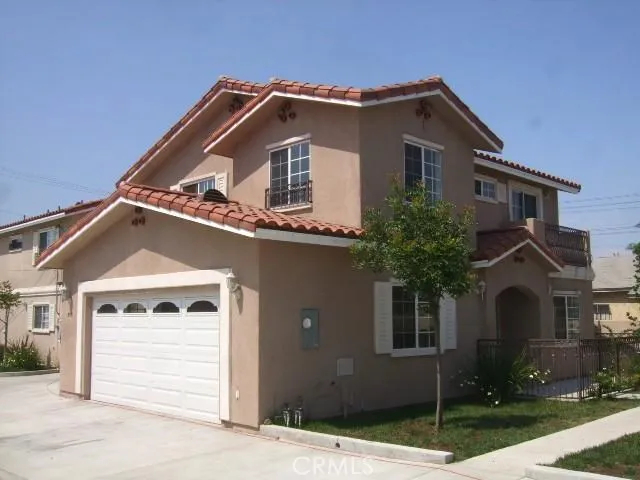 One of just seven homes in private enclave of Qiunn Street Villas. (This photo is neighboring home from builder Archives)