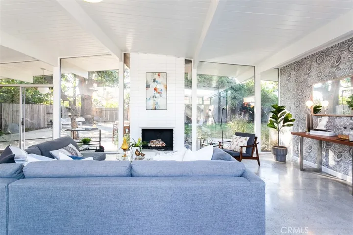 586 S Woodland Street, Orange, California 92869