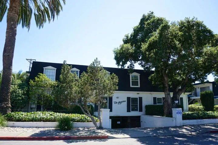 1915 Mount Vernon Court 15, Mountain View, California 94040