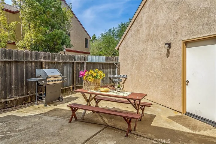 1106 Oceanaire Drive 1, San Luis Obispo, California 93405