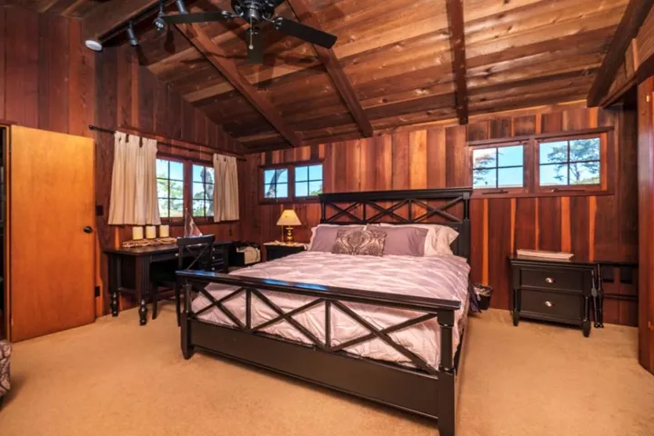1034 Hillside Avenue, Pacific Grove, California 93950