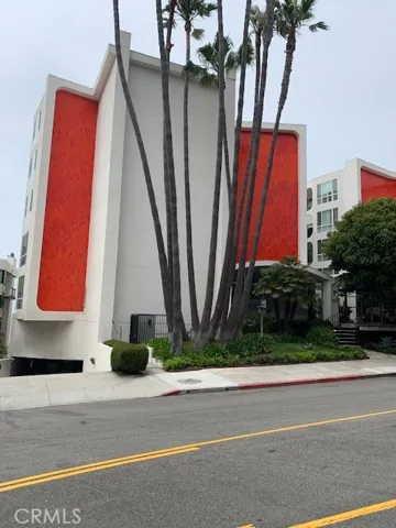 West side of Esplanade Ocean Front Complex