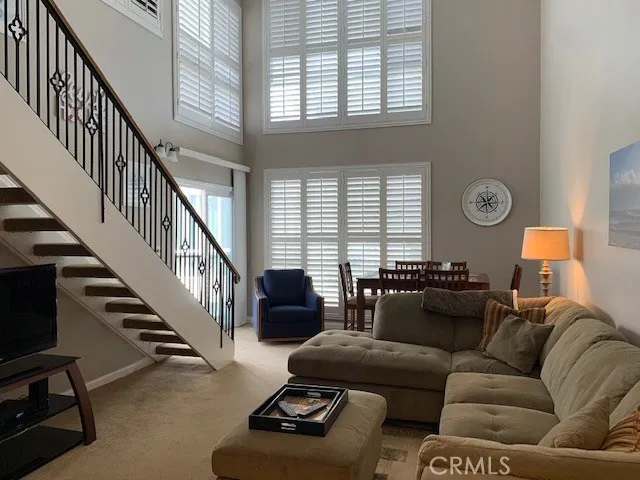 Lovely Living Room with Dining Area