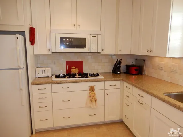 73343 Broadmoor Drive, Thousand Palms, California 92276