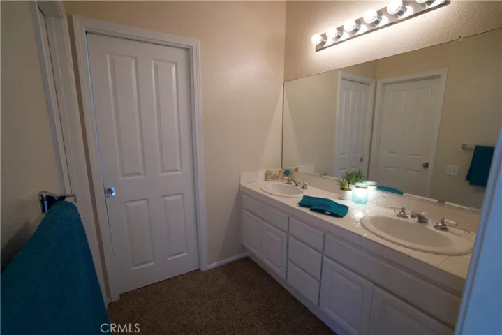Jack & Jill Bathroom