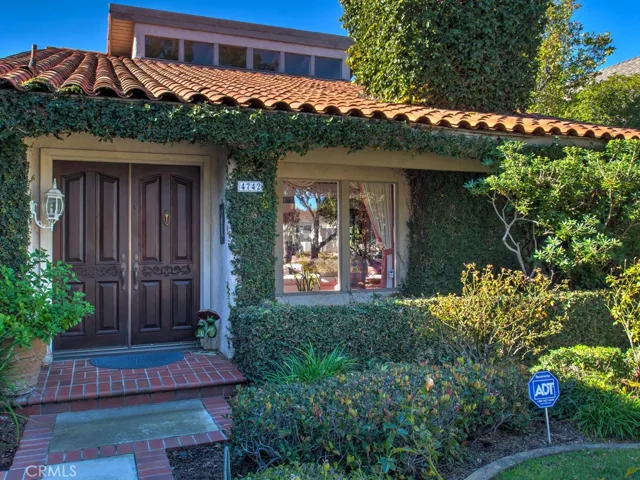 4742 Royce Road, Irvine, California 92612