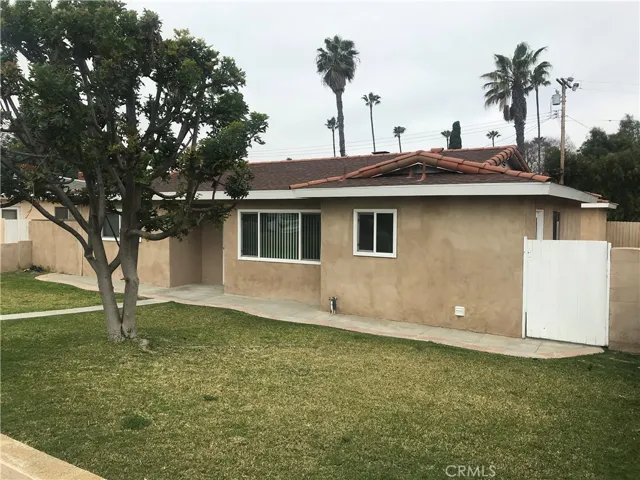 7781 Ellis Avenue, Huntington Beach, California 92648