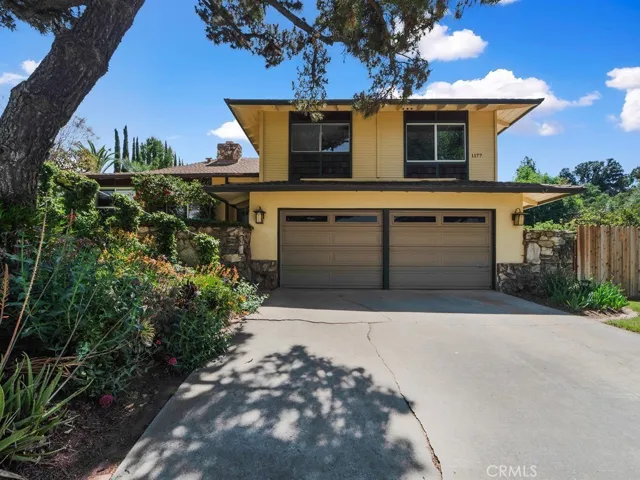 1177 Lyndhurst Drive, Riverside, California 92507