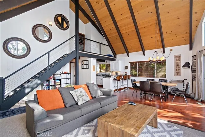 27544 Oakwood Drive, Lake Arrowhead, California 92352