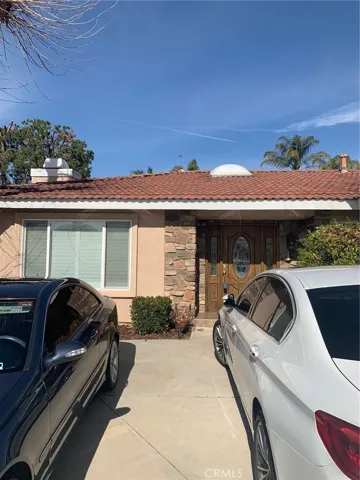 22740 Castle Crag Drive, Canyon Lake, California 92587