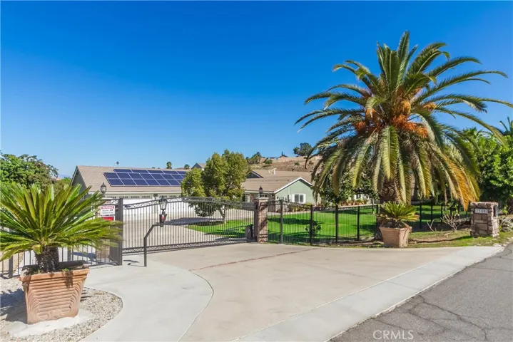 7350 Poppy Street, Corona, California 92881