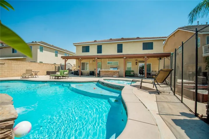 6355 Madera Court, Eastvale, California 92880