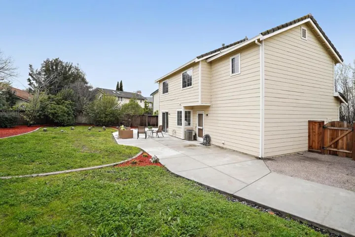 891 Coventry Circle, Milpitas, California 95035