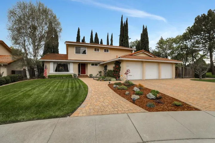 15695 La Mesa Court, Morgan Hill, California 95037