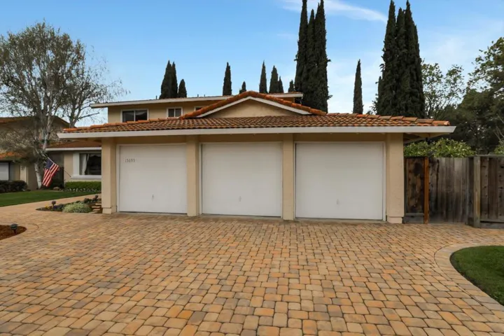15695 La Mesa Court, Morgan Hill, California 95037