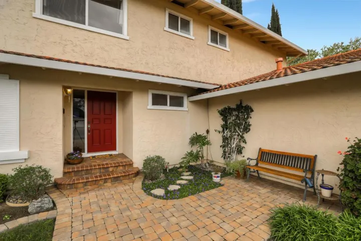 15695 La Mesa Court, Morgan Hill, California 95037