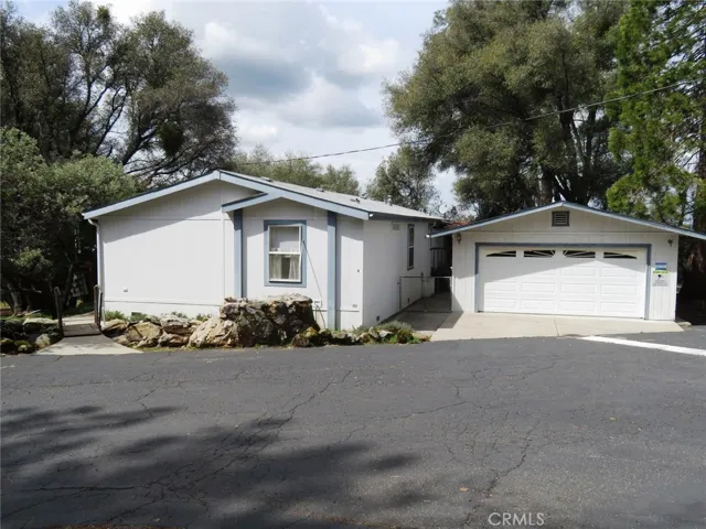 50889 Road 426 4, Oakhurst, California 93644