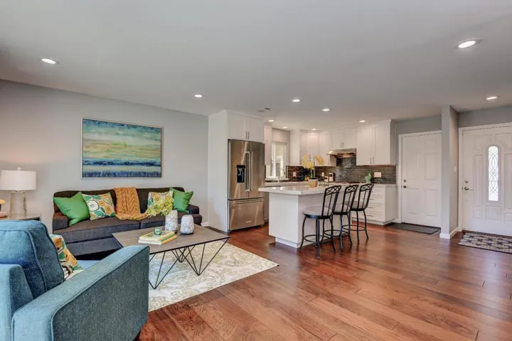 2374 Alberta Court, Santa Clara, California 95050