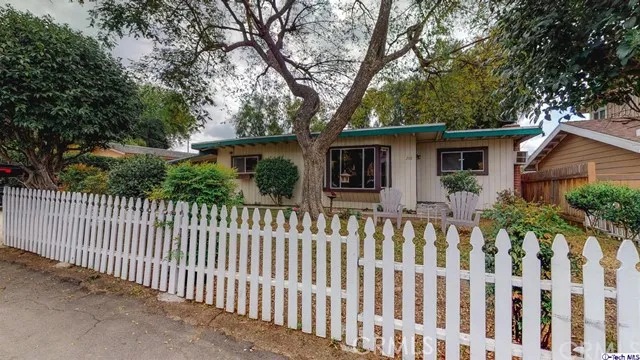 208 Houston Drive, Thousand Oaks, California 91360