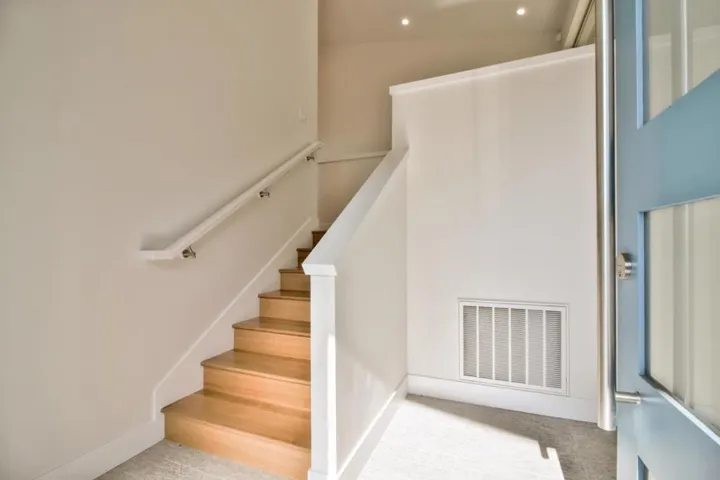477 Sims Road, Santa Cruz, California 95060