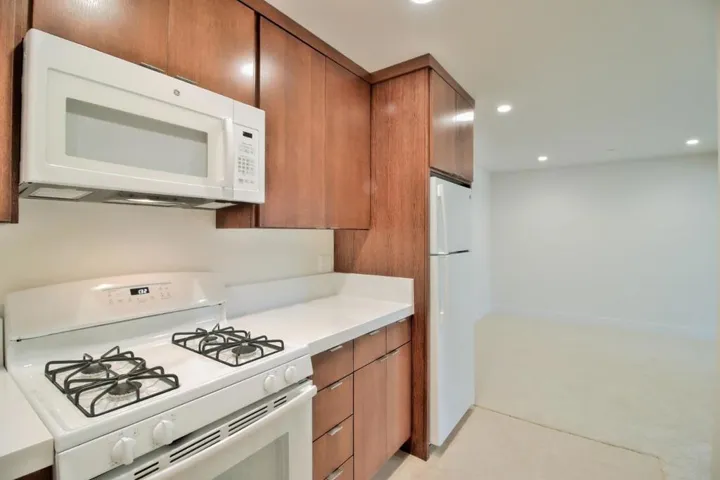 477 Sims Road, Santa Cruz, California 95060