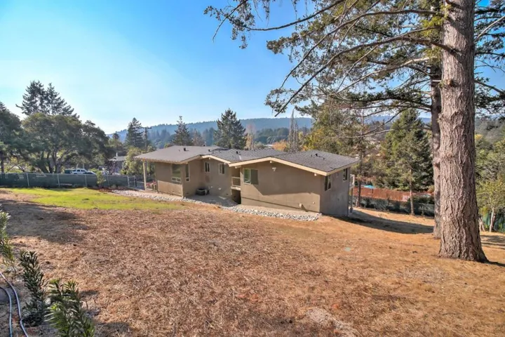 477 Sims Road, Santa Cruz, California 95060