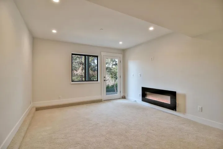 477 Sims Road, Santa Cruz, California 95060