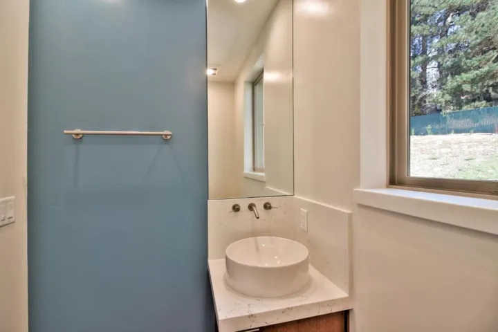 477 Sims Road, Santa Cruz, California 95060