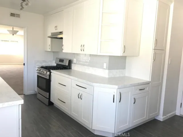 131 N Roswell Avenue, Long Beach, California 90803