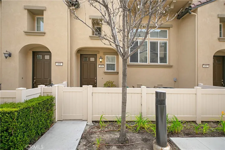 Front Entrance- Welcome to 456 W Linden