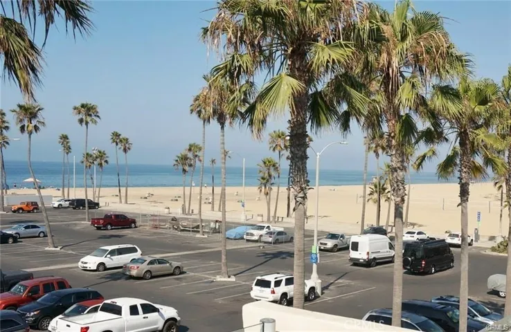 514 E Oceanfront #c, Newport Beach, California 92661