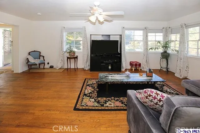 1831 Arvin Drive, Glendale, California 91208