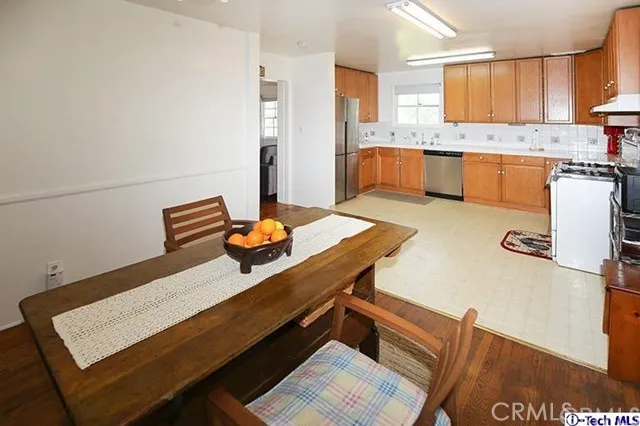 1831 Arvin Drive, Glendale, California 91208