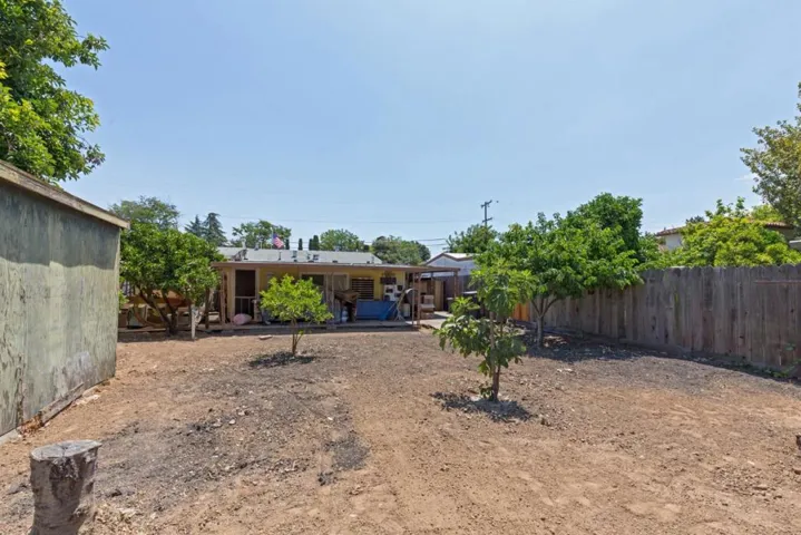 394 Farley Street, Mountain View, California 94043