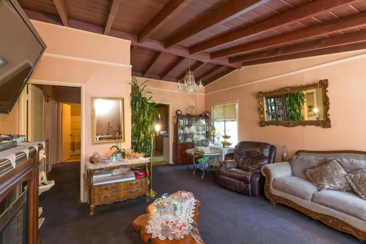 394 Farley Street, Mountain View, California 94043