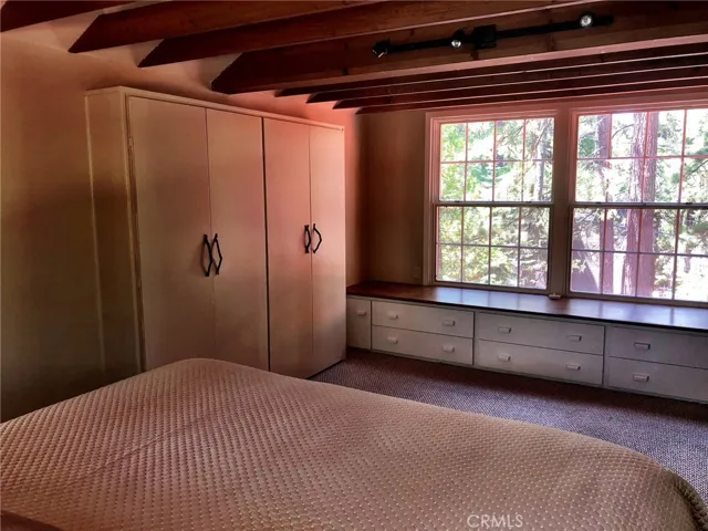 MASTER BEDROOM-UPSTAIRS