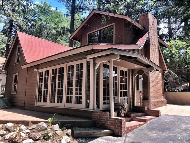 EXTERIOR FRONT WITH ENTRY PORCH