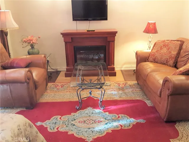 128 Lime Avenue 1, Long Beach, California 90802