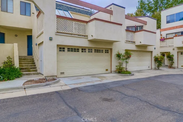 190 N Singingwood Street 5, Orange, California 92869