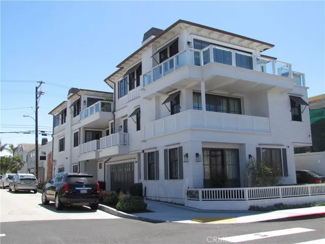 304 3rd Street, Manhattan Beach, California 90266