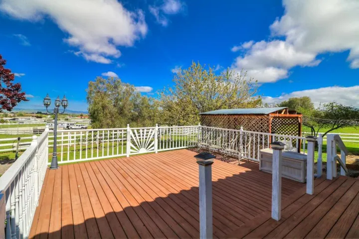 840 Heatherwood Estates Drive, Hollister, California 95023