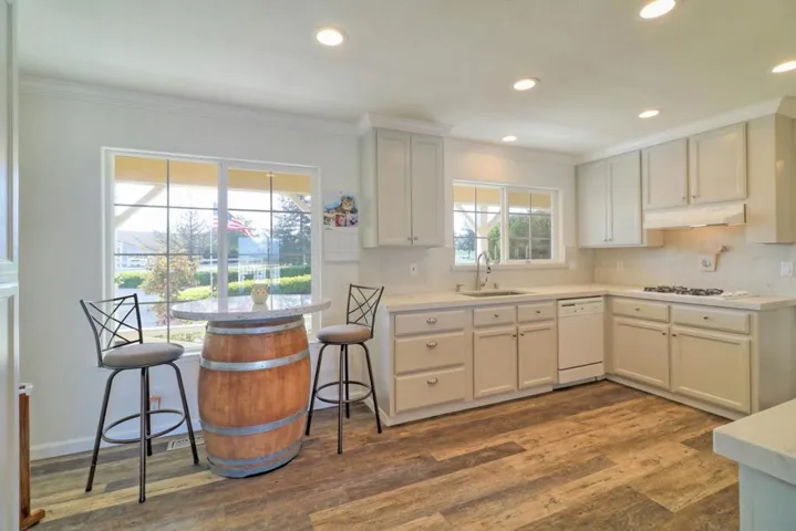 840 Heatherwood Estates Drive, Hollister, California 95023