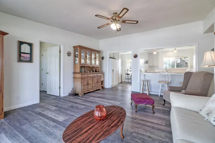 840 Heatherwood Estates Drive, Hollister, California 95023